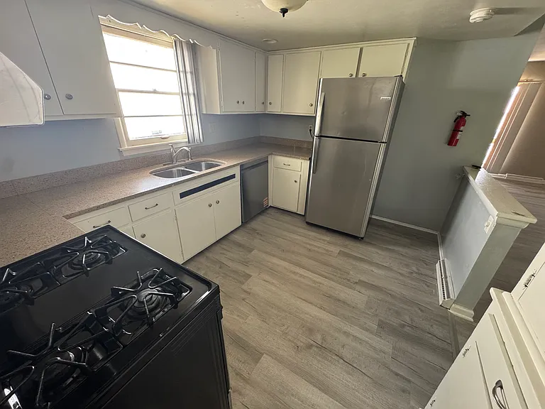 724 Hoban Ave — Photo 4