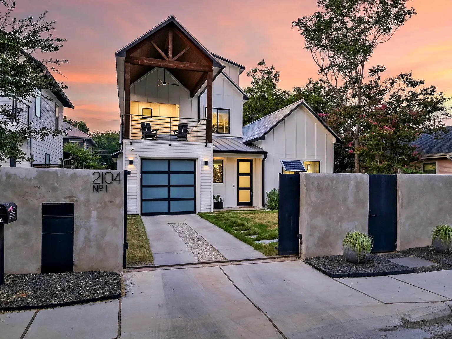 4 bed, 3.5 bath, 2089 sqft, $8,000 — Photo 1