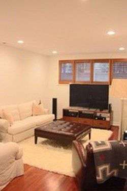 2nd image of 1006 N Wolcott Ave