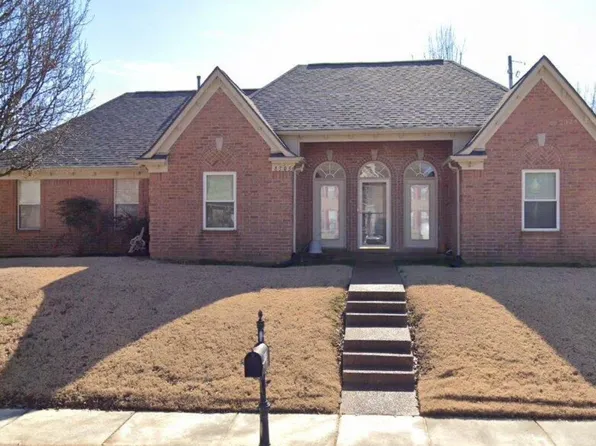 8305 Crimson Creek Dr, Cordova, TN 38016