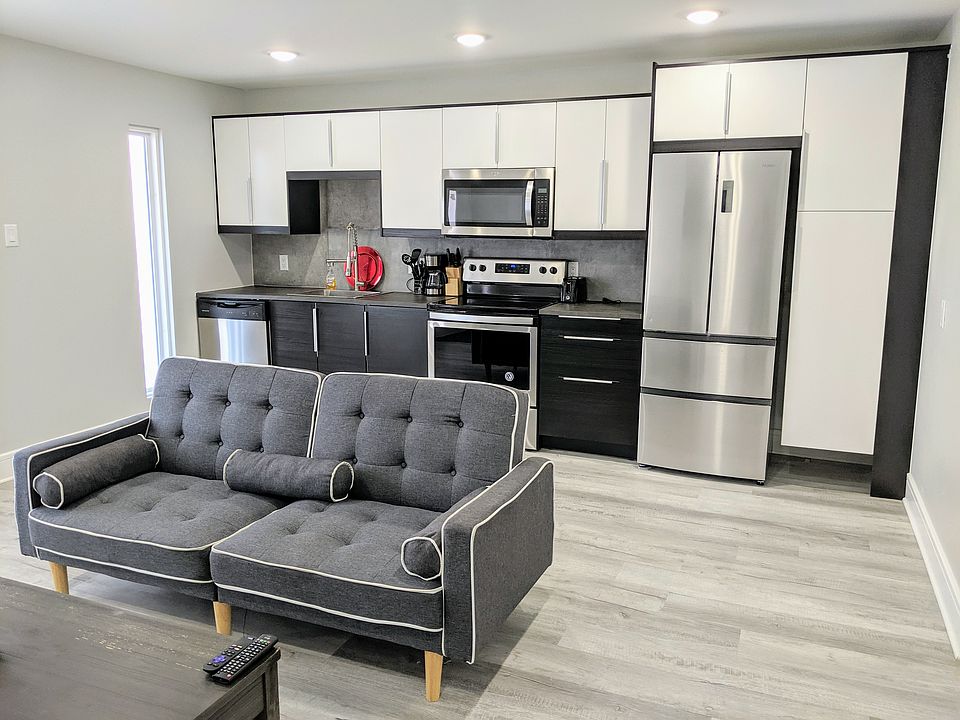 1st image of 1414 Bennett Ave #210