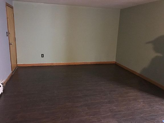 2nd image of 40 Danbury Dr APT 2