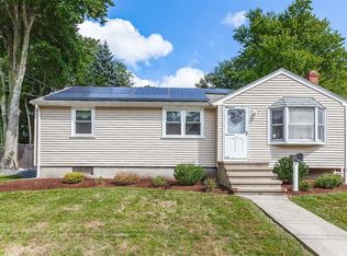 14 Rindone St, Holbrook, MA 02343