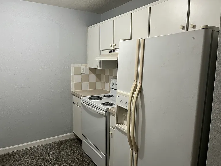 4520 Hampshire Rd — Photo 5