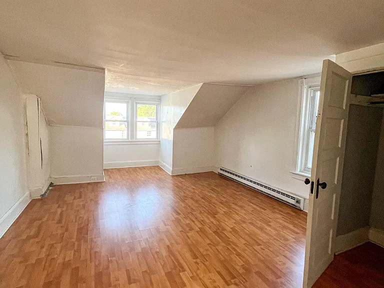 151 Joan Ter — Photo 12