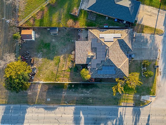 3rd image of 5244 Hill Ridge Dr