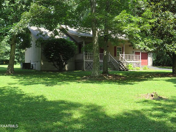3rd image of 553 Highland Dr