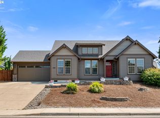 518 N 7th St, Carlton, OR