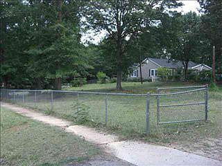 2nd image of 489 Wedgewood Dr