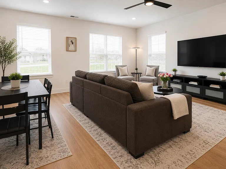700 N Dupont Ave #211 — Photo 7
