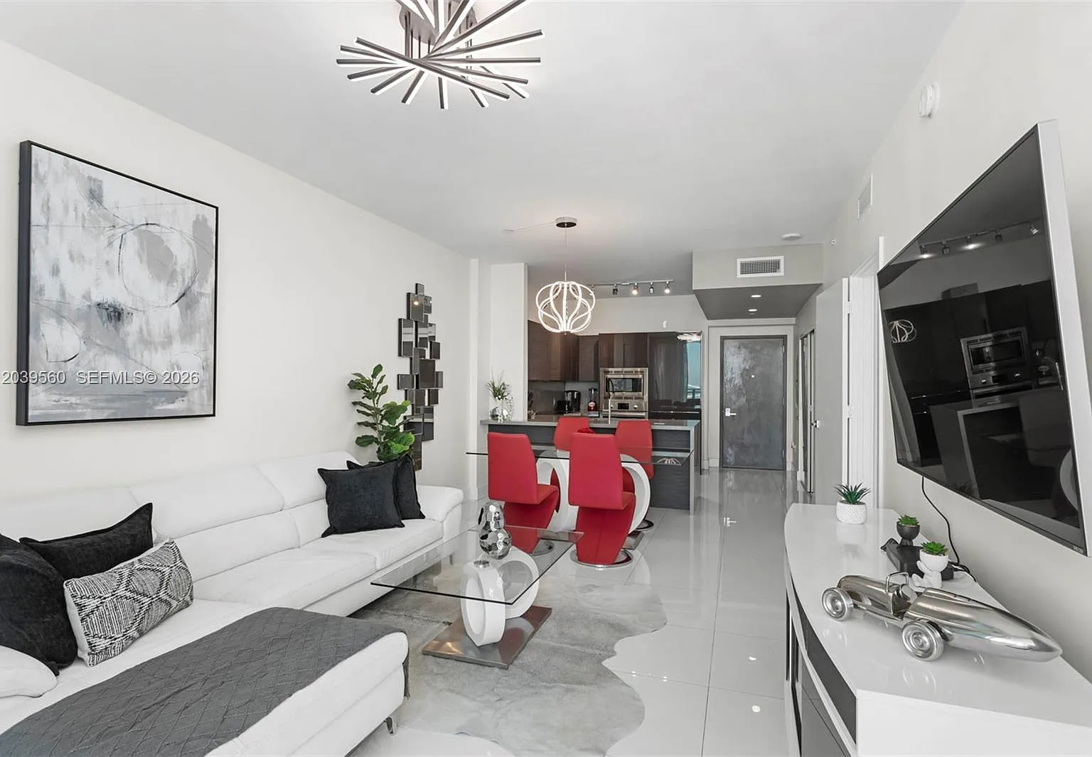 The Bondo (1080 Brickell) — Photo 4
