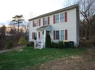 18 Cooper Hill Rd, Burrillville, RI 02839