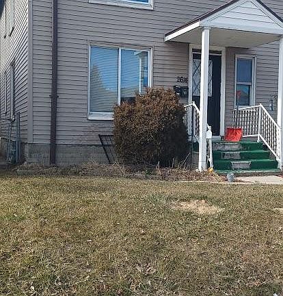 2nd image of 2614 S Chicago Ave #A