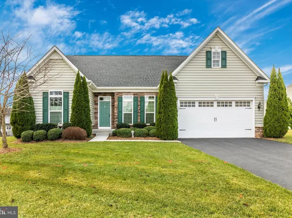 401 Amherst Ct, Westminster, MD 21158
