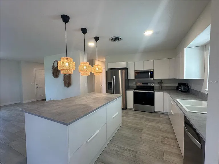 65 Oakland Hills Pl — Photo 8