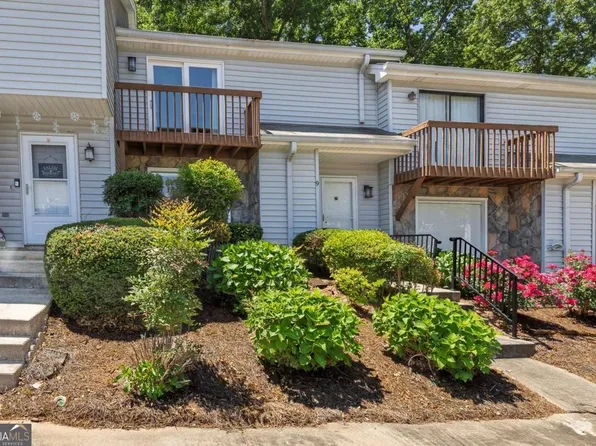 9 Fairway Dr NW, Kennesaw, GA 30144