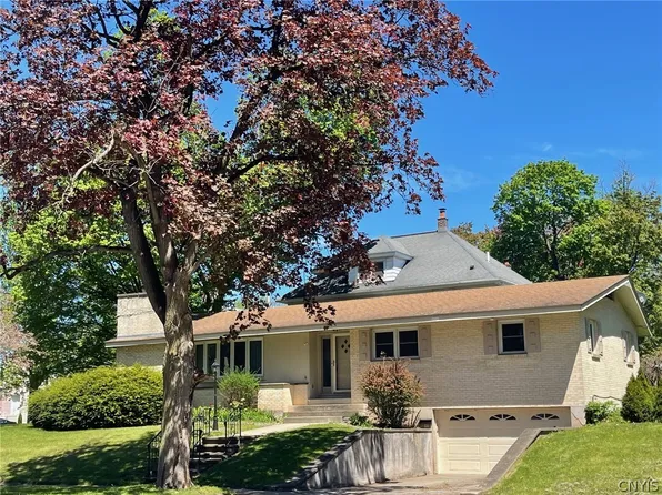 427 Broad St, Oneida, NY 13421