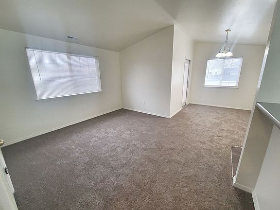 2nd image of 408-420 N Broadmore Way #408-106