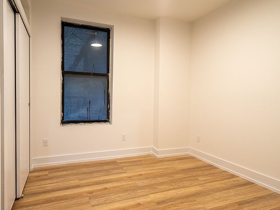 5th image of 229 W 101st St #5B