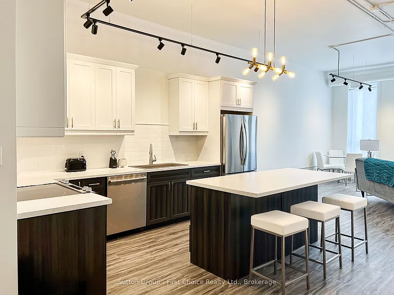 41 Market Pl #UPPER — Photo 10