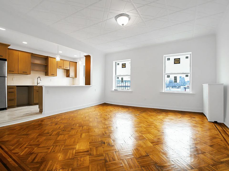 1st image of 81 1st Pl APT 4