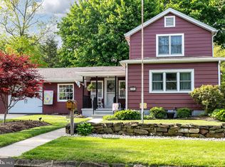 22 Allen St, Hamilton, NJ 08620