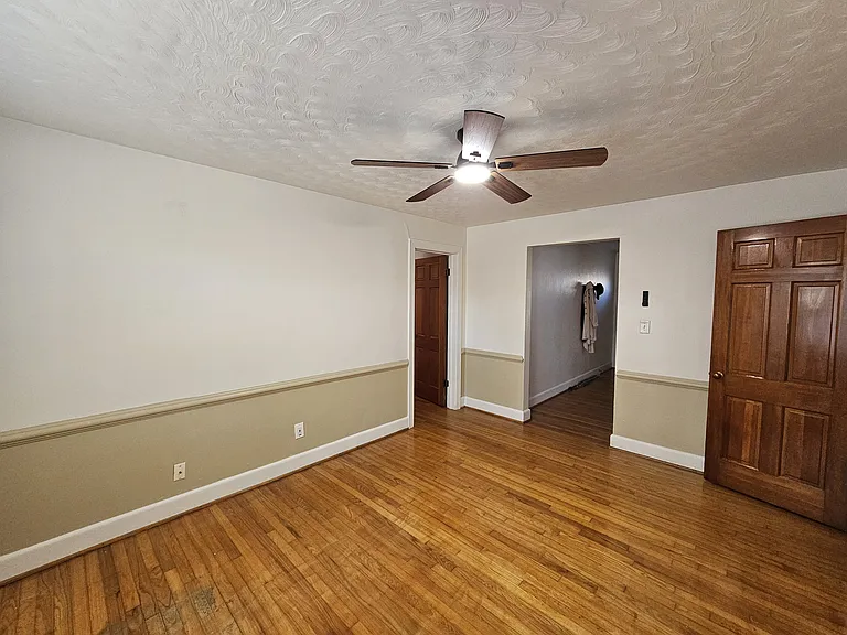 5705 Brookmere Ln — Photo 8