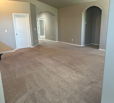 3rd image of 604 S Lakeland Dr