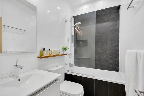 Sold by Compass | media 14