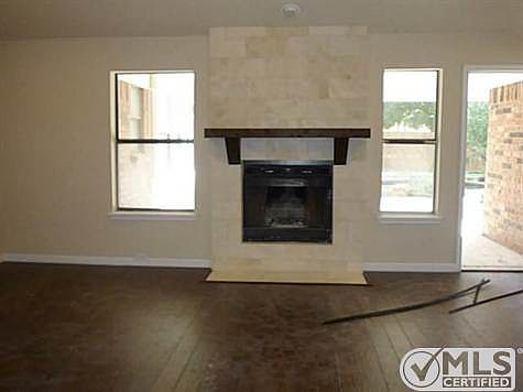 4th image of 413 La Quinta Cir S