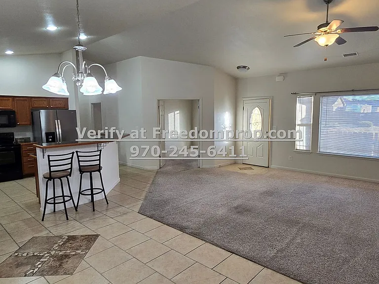 1187 Cherrywood Ave — Photo 4