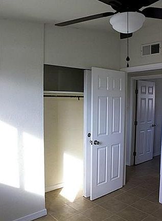 4th image of 1052 Francine St