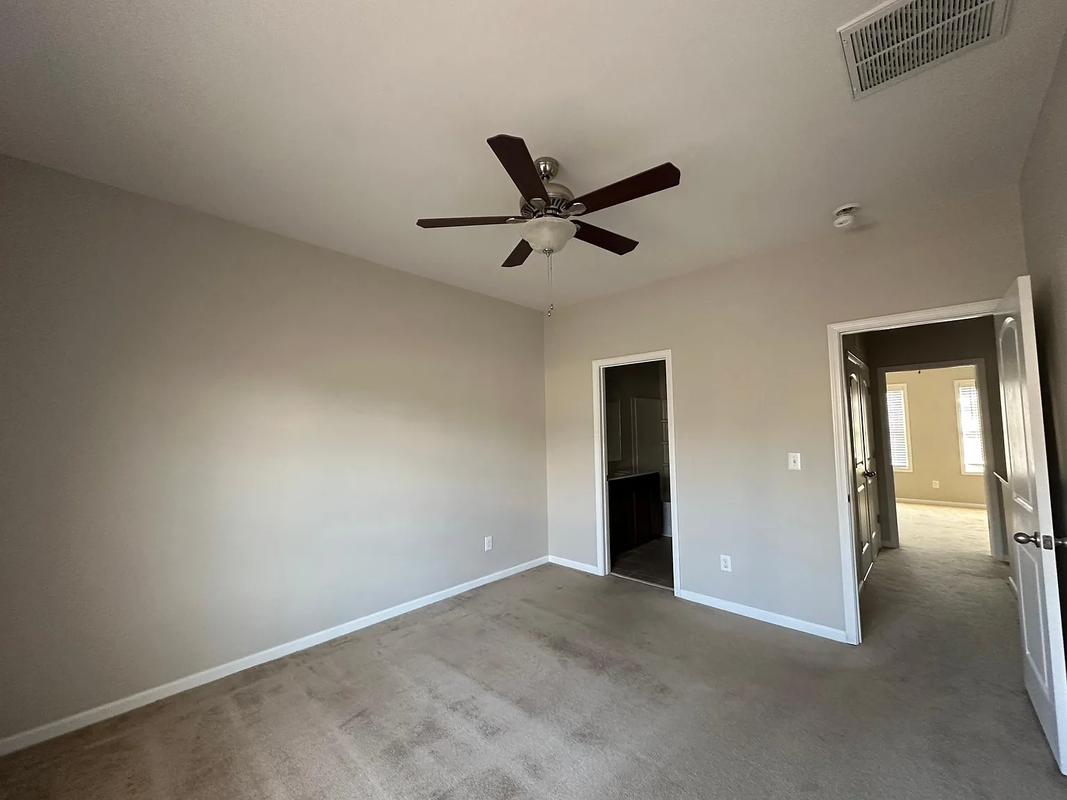 2 bed, 2.5 bath, 1190 sqft, $1,900 — Photo 4