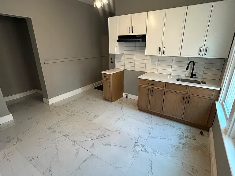 842 S 19th St #3R — Photo 2