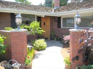4606 Richey Rd, Yakima, WA 98908