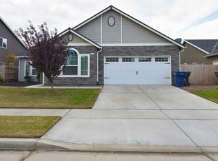 2595 Bell Port Ave, Tulare, CA