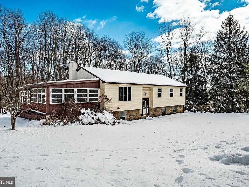 1st image of 307 Thornton Rd