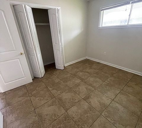 5th image of 4550 Lancelot Dr