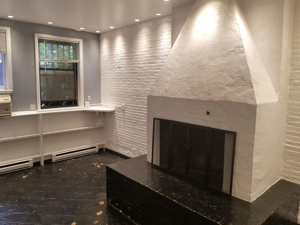 2nd image of 113 Beacon St #C1