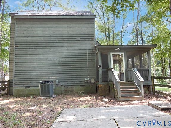 4th image of 806 Fahey Circle
