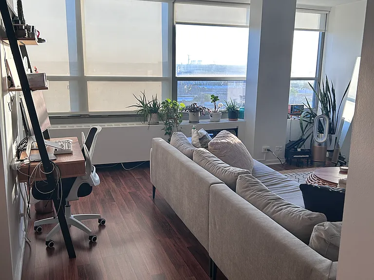 3550 N Lakeshore Dr #1228 — Photo 3