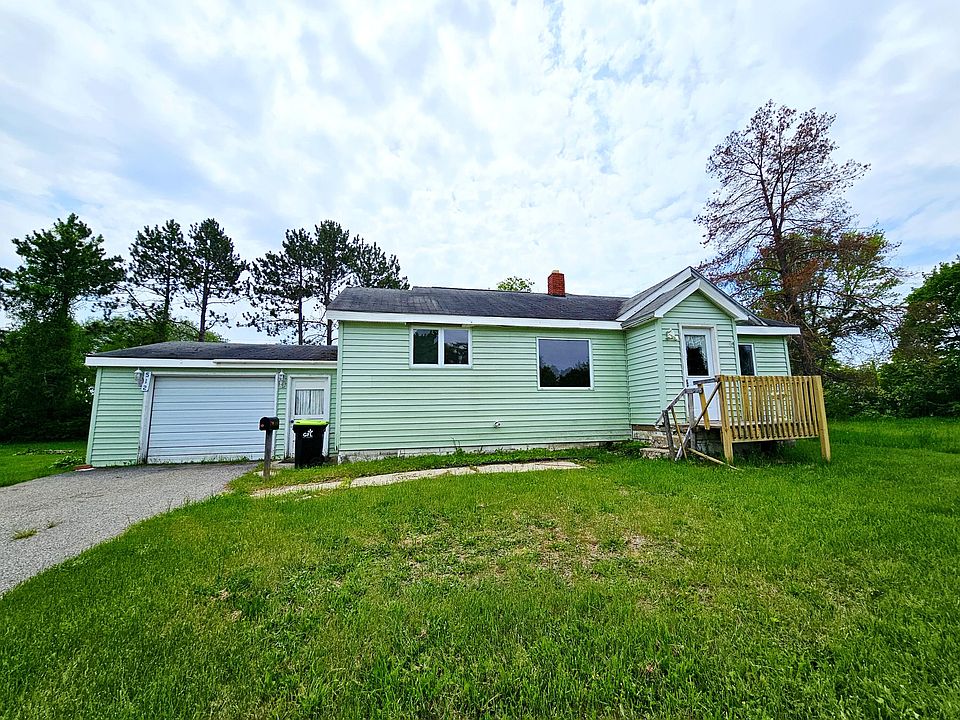 1st image of 516/512 E Avenue C