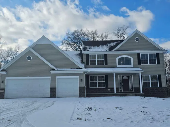 10684 Valley View Dr, Saline, MI 48176