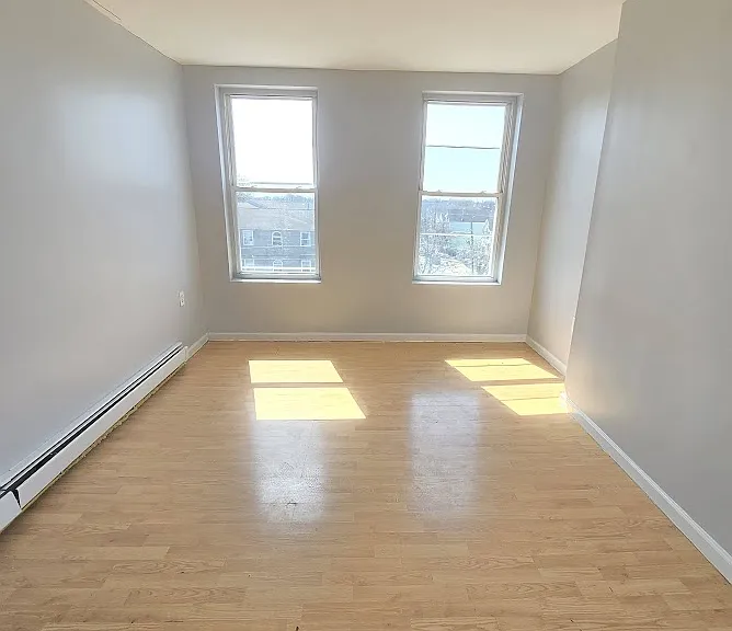 95 16th Ave #3CR — Photo 5