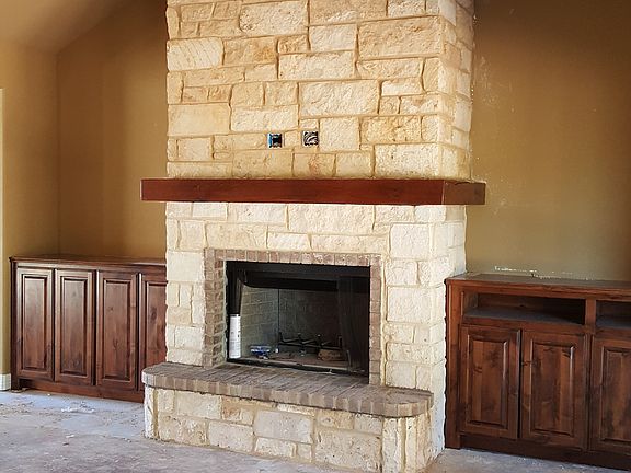 2nd image of 374 Emma Dr