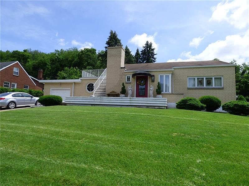 1st image of 35 Woodland Dr