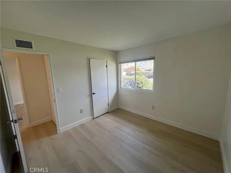 5444 Cajon Ave — Photo 10