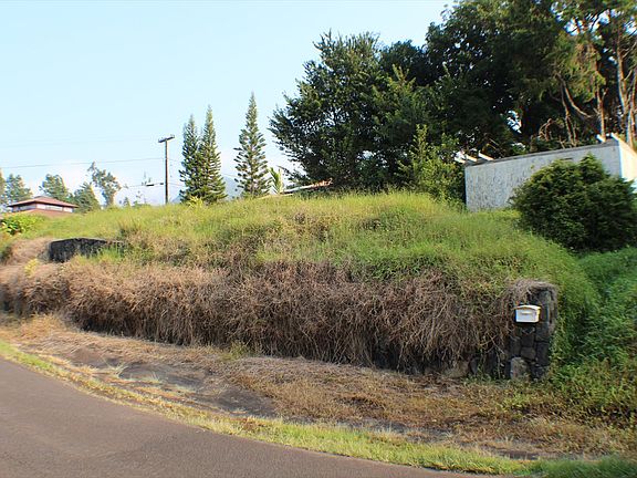 2nd image of 64-626 Puu Noho St Lot 184