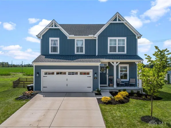 442 Red Maple Ln, Wilmington, OH 45177