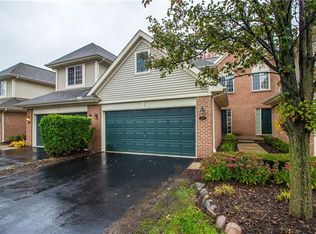 516 James Cir #1, Royal Oak, MI 48067